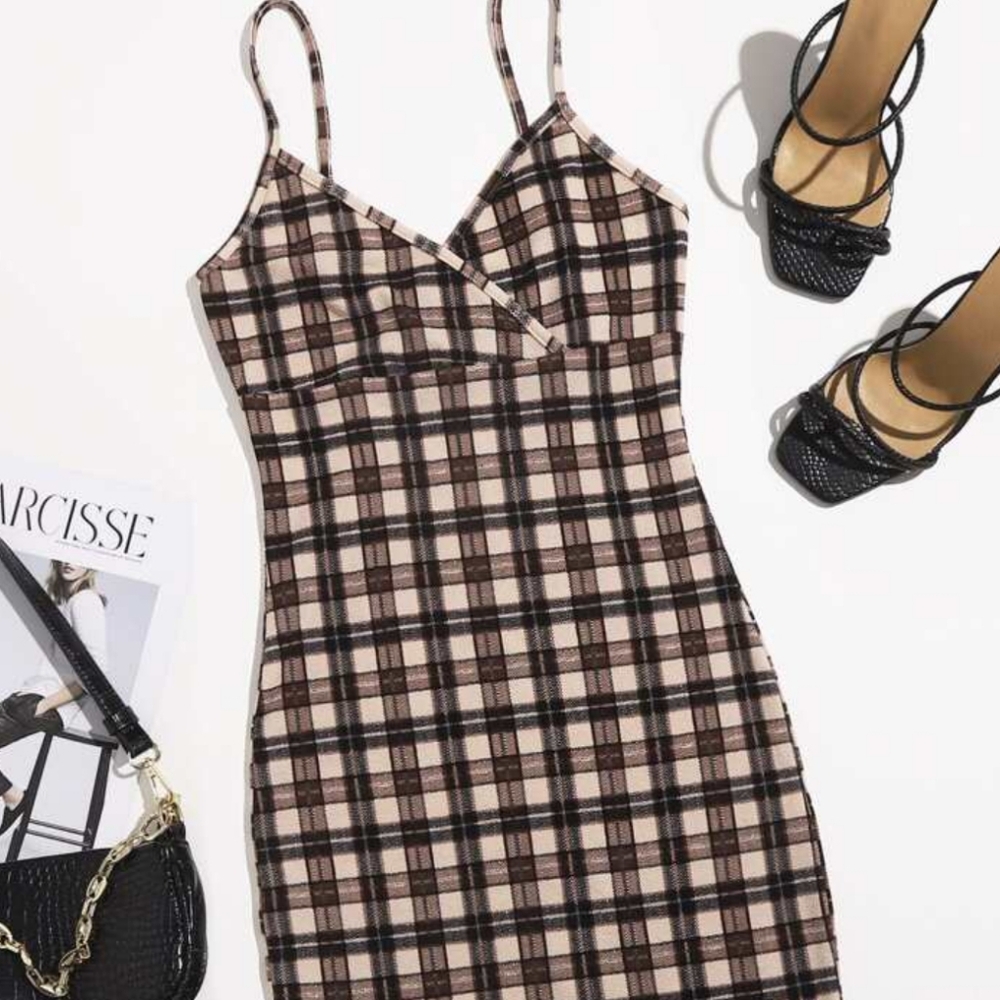 Plaid Spaghetti Strap fitted Dress - Picture 2 of 8